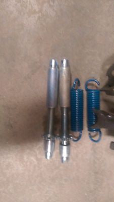 M151 JEEP M151A1 M151A2 BRAKE SHOE SET Brake Repair KIT 5704888, 11669180