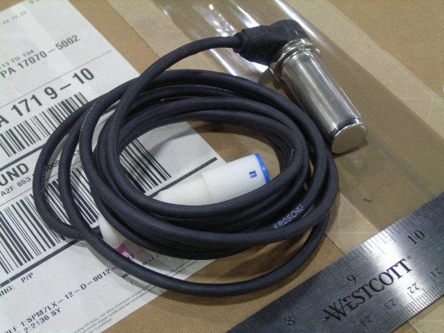 MERITOR SENSOR MRAP 755031011E  27KP740 27KP740 2530-01-574-5785