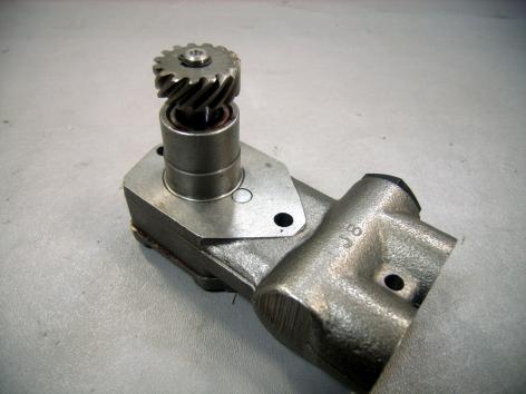 M35 2½-TON TRUCK 10947558 PUMP FUEL METERING AND DISTRIBUT 2910-00-908-6321 NOS