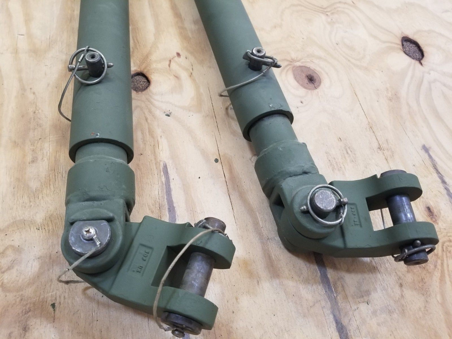 M998 HMMWV Military Truck M35 TOW BAR 7551383 4910-01-365-9304 Multiple Appl.