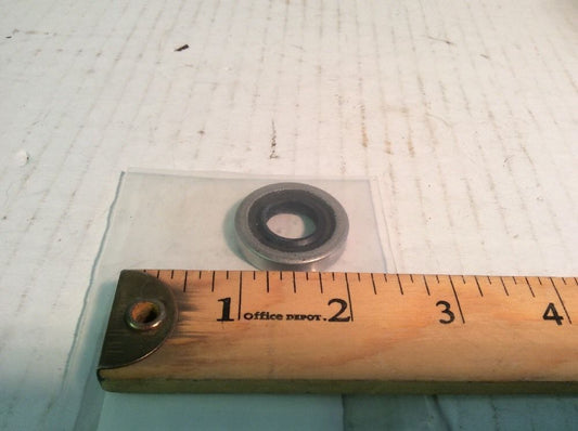 HUMMER H1 HMMWV M998 6005193 Seal CTIS Spindle, 5330-01-456-8823