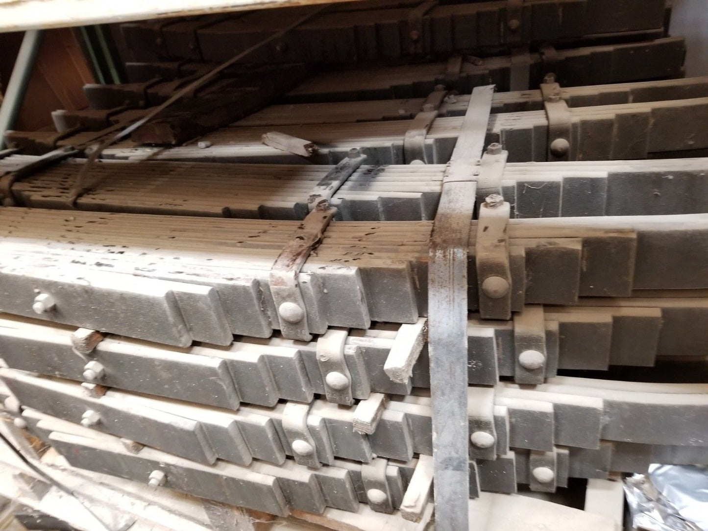 M35A2 G742 M35 Rear Spring 7368629 2510-00-736-8629