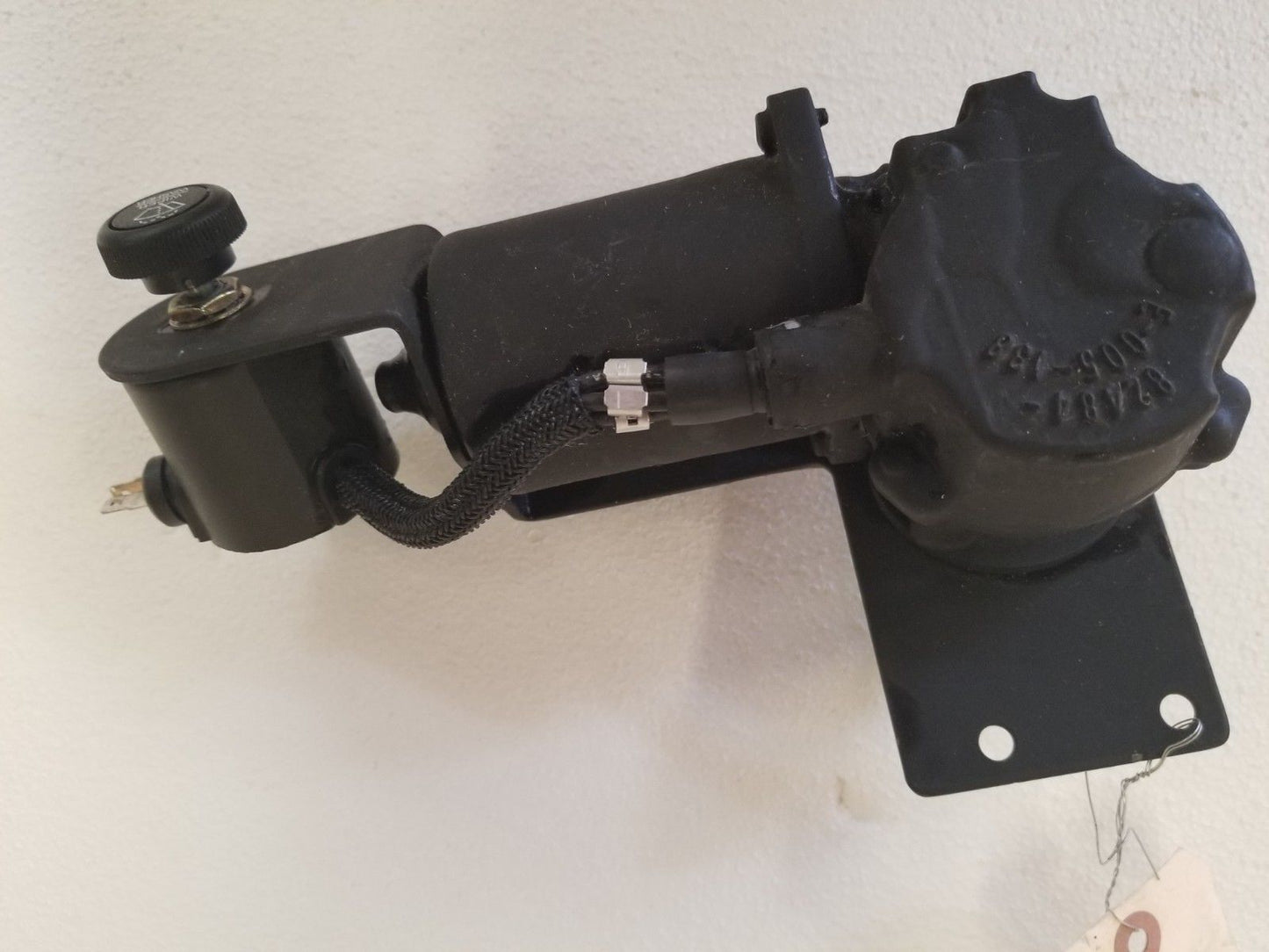 HMMWV M998 Humvee Electric Windshield Wiper Motor Late Style 12342501 557871