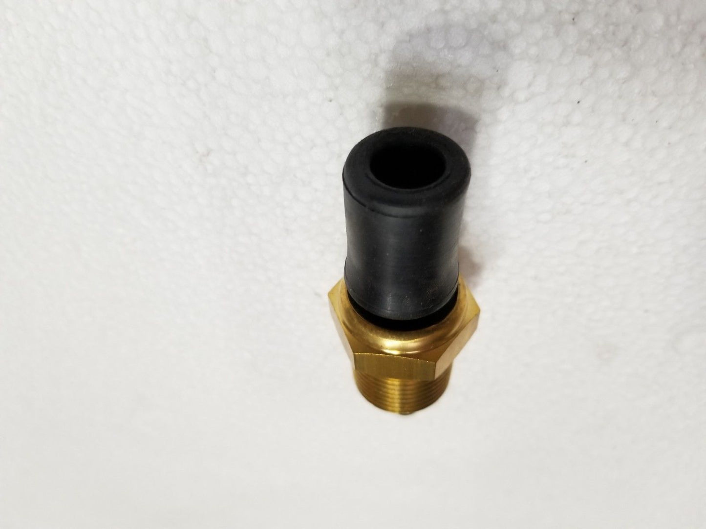 M998 Humvee M35A3 TEMPERATURE SENDING UNIT TEMP SENDER 12339486 M35 Truck
