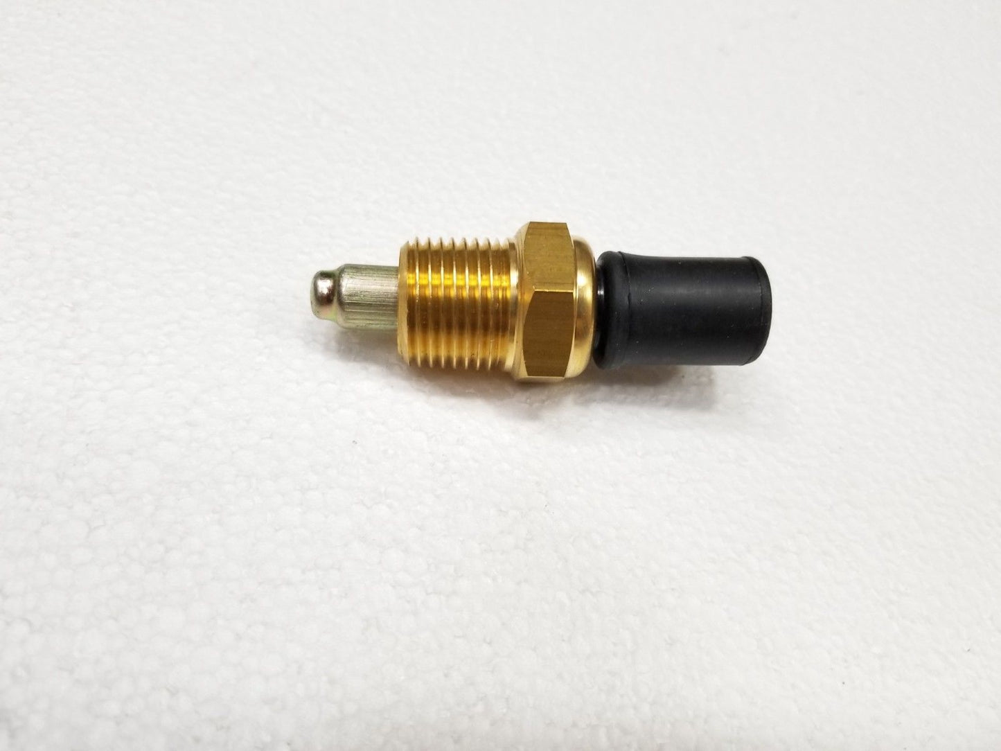 M998 Humvee M35A3 TEMPERATURE SENDING UNIT TEMP SENDER 12339486 M35 Truck