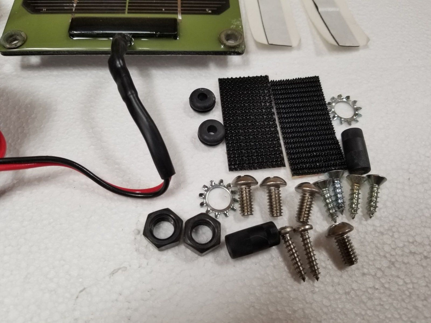 Pulse Tech Solargizer 24V mdl 735x150 Battery Maintenance system Humvee M998