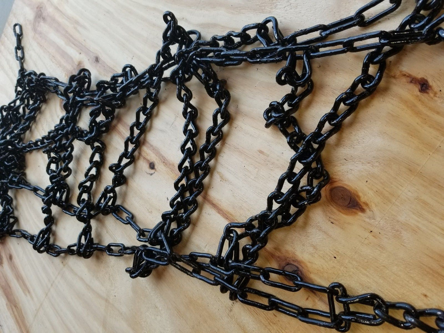 HMMWV M998 Humvee Tire Chain Set 37x12.5x16.5 NS 2540-01-214-1264