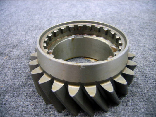 5 TON TRUCK GEAR TRANSMISSION 4TH SPEED MAIN T406-11A 8712210