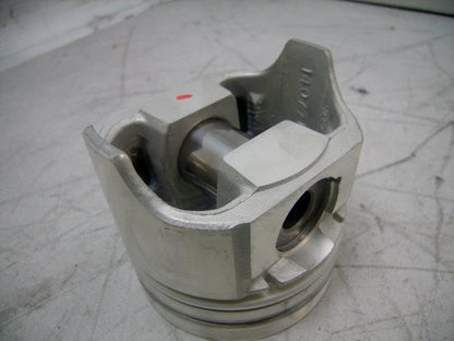 HMMWV HUMVEE 6.2L STD PISTON ASSEMBLY INTERNAL 23500391 14050627