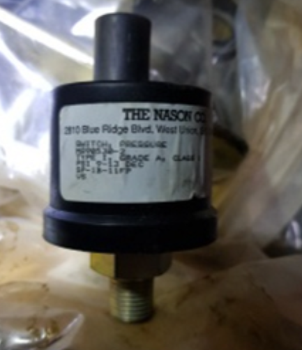 5 TON M800 OIL PRESSURE SWITCH LOCKOUT M809