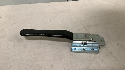 MAXXPRO REAR HATCH HANDLE- 3113552C1L 0234010928-00 2540-01-565-9327