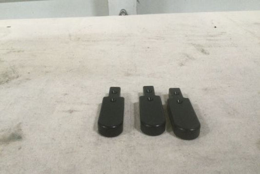5365-01-585-1695	HANDLE PLASTIC PAD MRAP MATV 0312105971-00 3844281