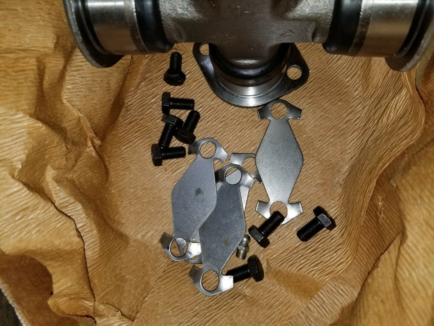 LMTV 5 Ton Zeller U joint 2520-00-388-4197 Dana Style M53 M39 M809 M939 M977