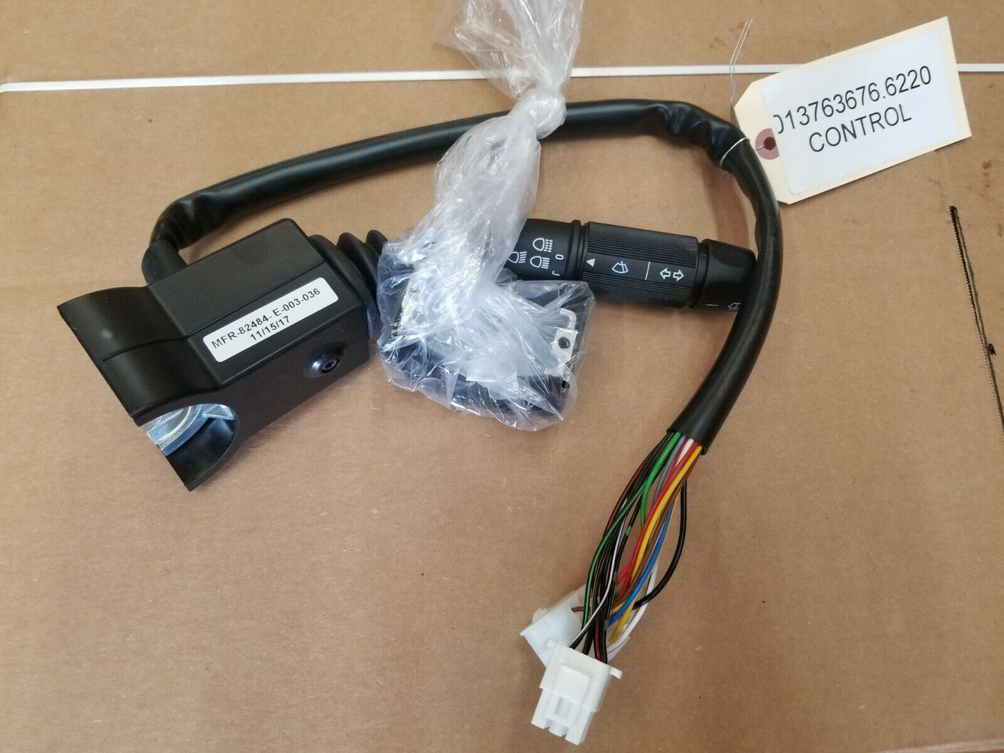 FMTV LMTV MRAP Turn Signal Switch 6220-01-376-3676 12417597 M1078, M1079, M1080